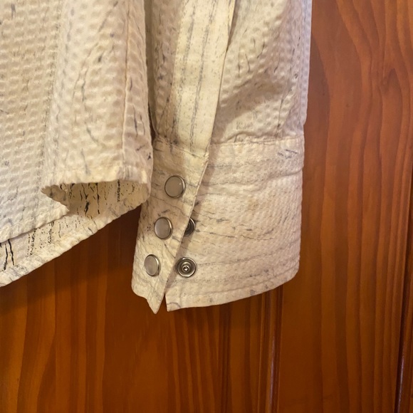 Calvin Klein button up shirt - Picture 2 of 6